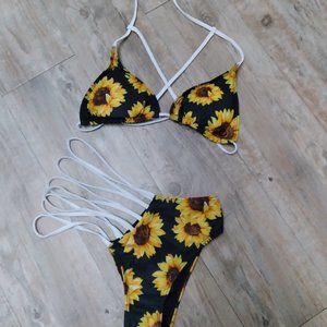 Sexy sunflower bikini